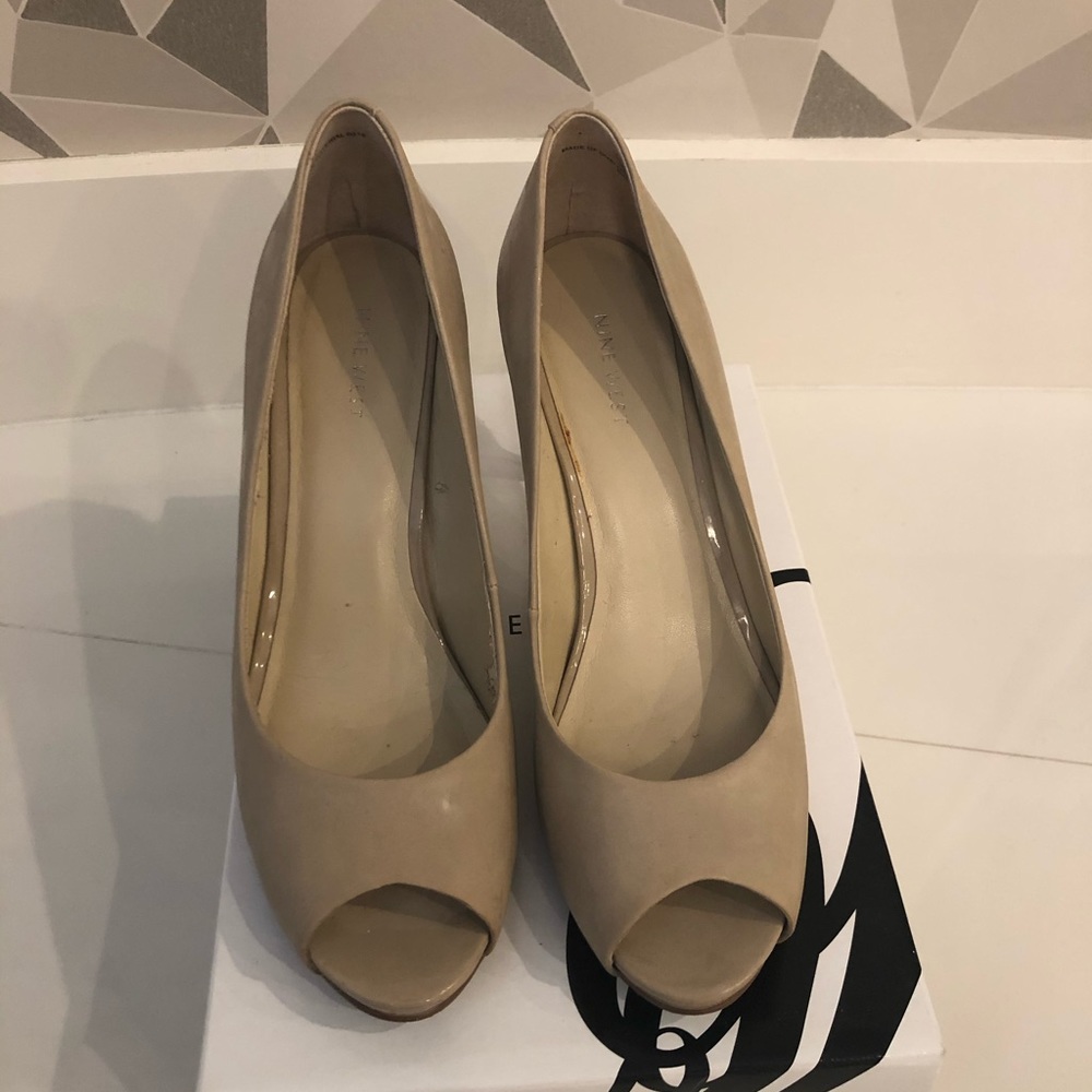 Nine West nude peeptoe heels
